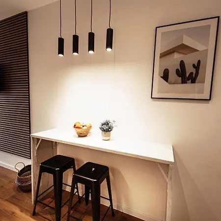 Nuva - Friesenplatz Apartman