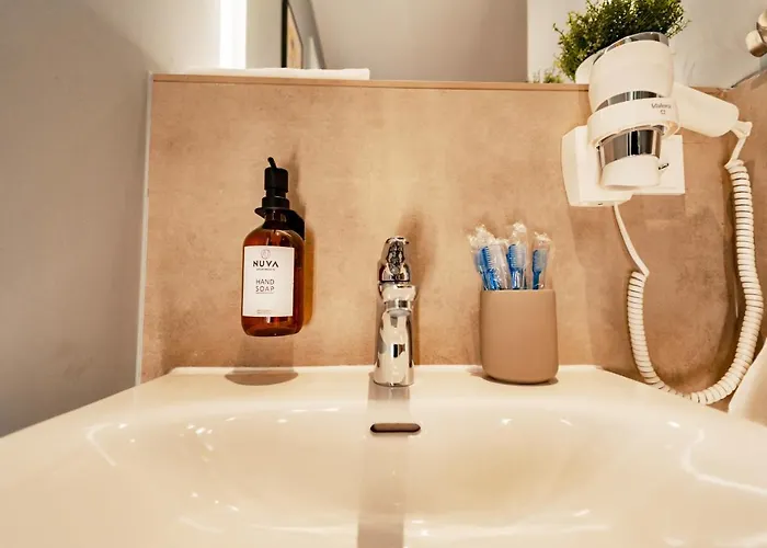 Nuva - Friesenplatz *