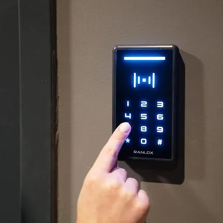 Nuva - Friesenplatz * Kolín nad Rýnem