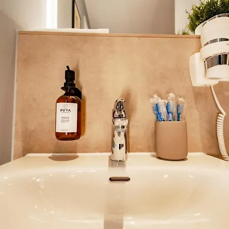 Nuva - Friesenplatz *