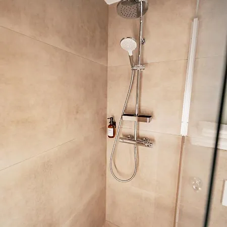 Nuva - Friesenplatz شقة *