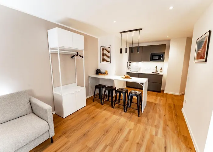 Nuva - Friesenplatz * Kolonia