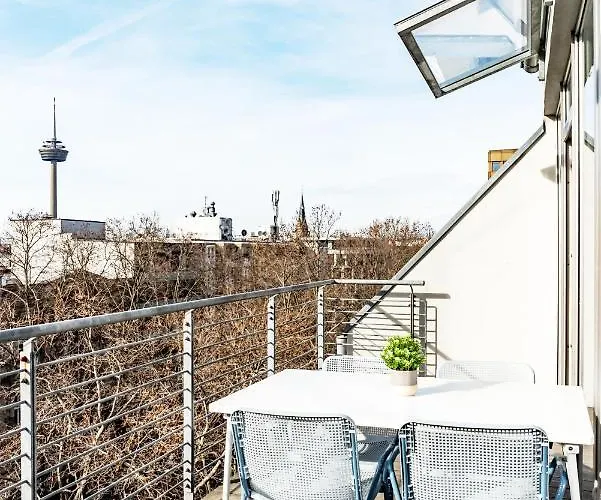 Nuva - Friesenplatz Κολωνία