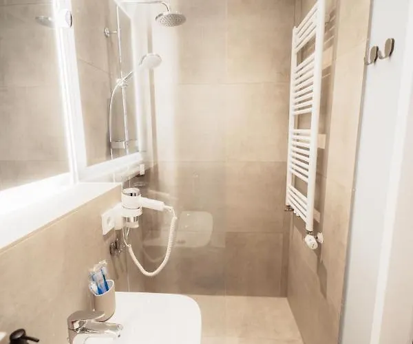 Nuva - Friesenplatz * Köln